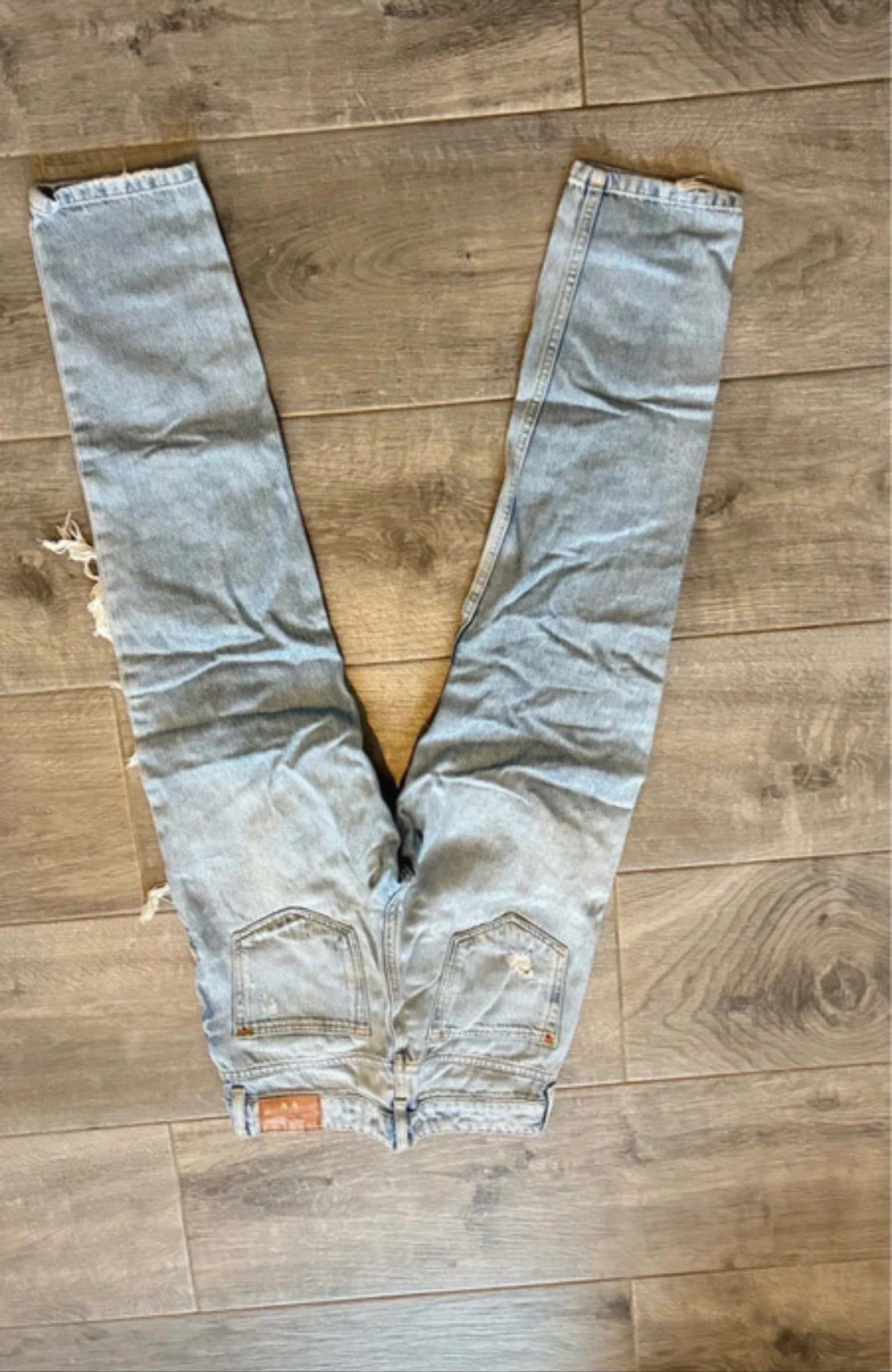 Ripped denim – photo 10